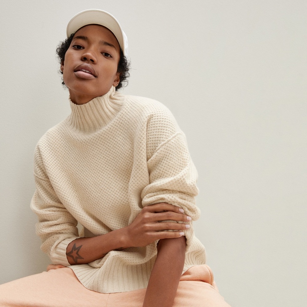Oversized Stroopwafel ReCashmere Turtleneck